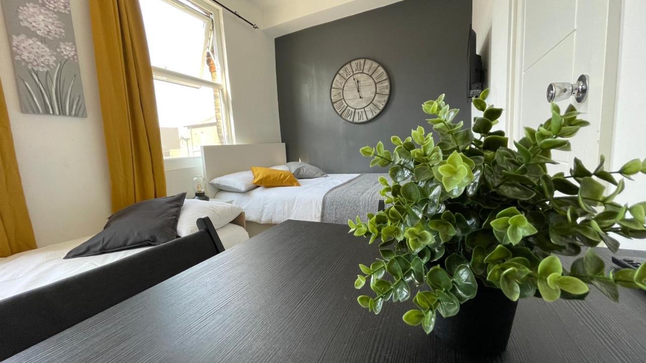 Lovely Studio Flat In The Heart Of Holloway. Londra Exterior foto